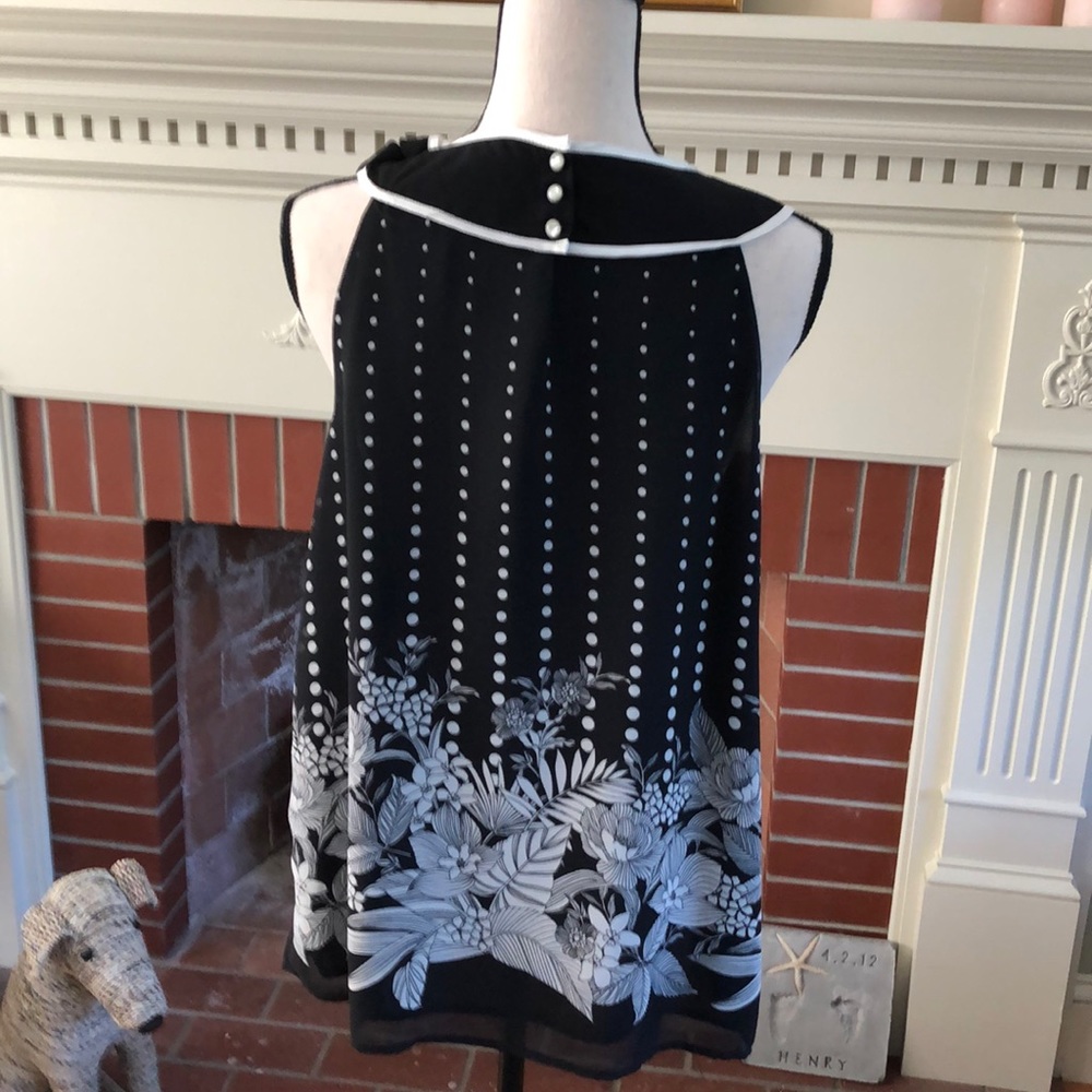 Top - Picture 3 of 3